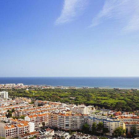 T2 Com Uma Vista Deslumbrante Sobre O Atlantico! Apartment กอสตา ดา กาปาริกา ภายนอก รูปภาพ