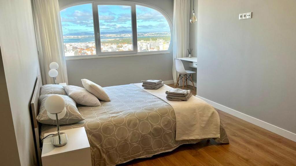 T2 Com Uma Vista Deslumbrante Sobre O Atlantico! Apartment กอสตา ดา กาปาริกา ภายนอก รูปภาพ